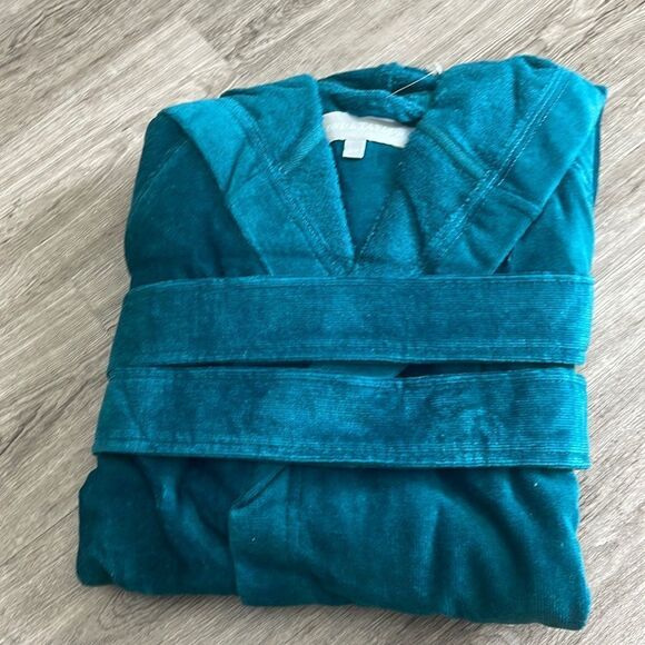 Lord & Taylor Dark Navy Small . NEW. Aqua - Picture 1 of 5